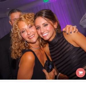 Meet your Posher, Abbi